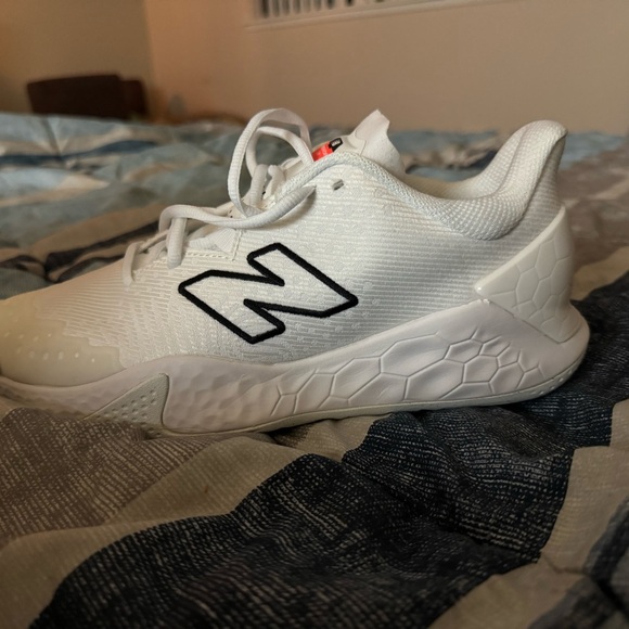 Woman’s New Balance Tennis shoes. Brand new. - Picture 2 of 5